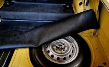 Alfa-romeo-giulia-super-1300-1975-12