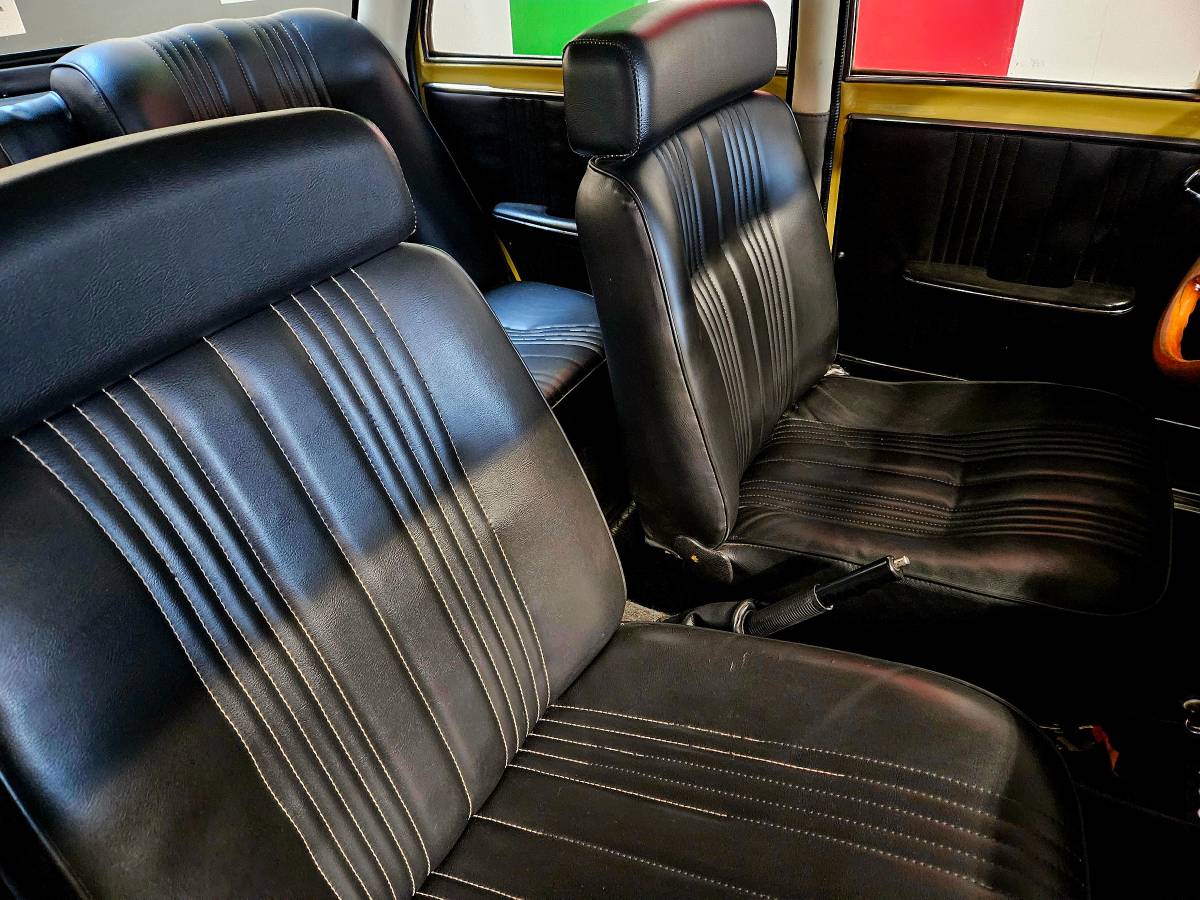 Alfa-romeo-giulia-super-1300-1975-16