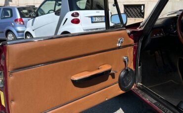 Alfa-romeo-gt-1300-junior-1971-red-10