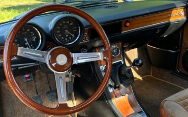 Alfa-romeo-gt-1300-junior-1971-red-12