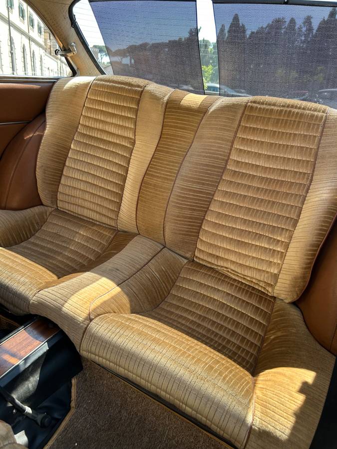 Alfa-romeo-gt-1300-junior-1971-red-15