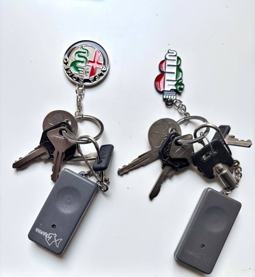 Alfa-romeo-gt-1300-junior-1971-red-21