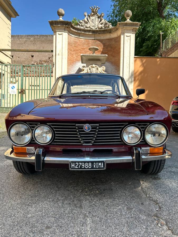 Alfa-romeo-gt-1300-junior-1971-red-3