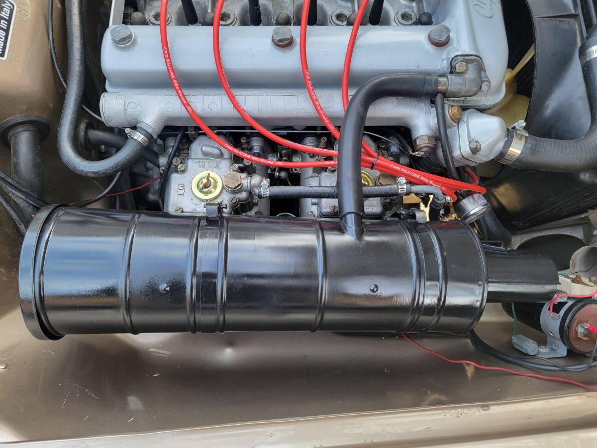 Alfa-romeo-gtv-1972-15