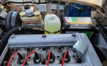 Alfa-romeo-gtv-1972-16