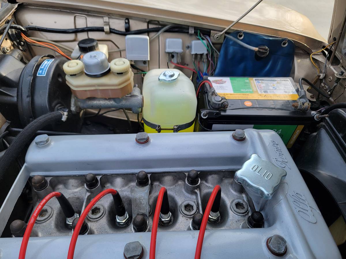 Alfa-romeo-gtv-1972-16