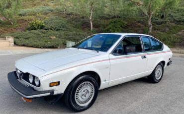 Alfa-romeo-gtv-alfetta-andretti-1977-white-13