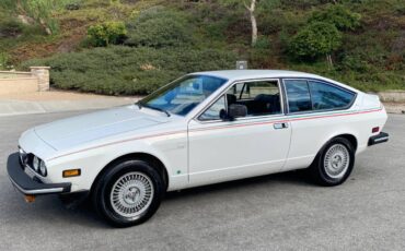 Alfa-romeo-gtv-alfetta-andretti-1977-white-15