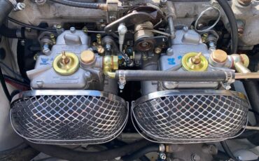 Alfa-romeo-gtv-alfetta-andretti-1977-white-23