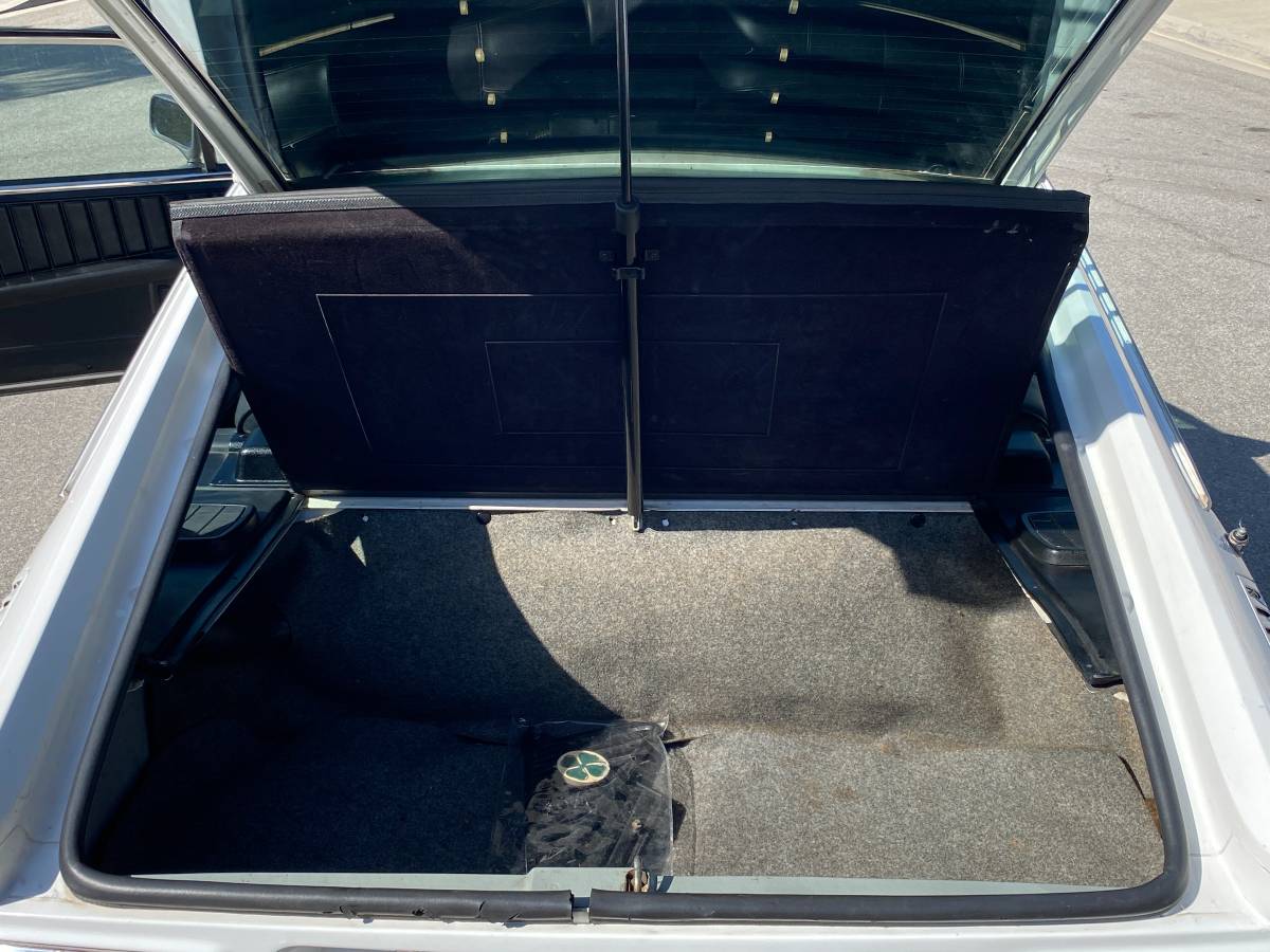 Alfa-romeo-gtv-alfetta-andretti-1977-white-5