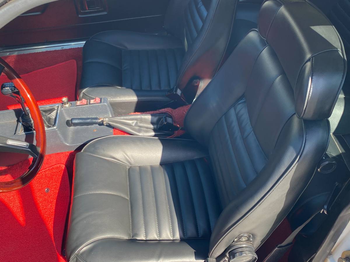 Alfa-romeo-gtv-alfetta-andretti-1977-white-8