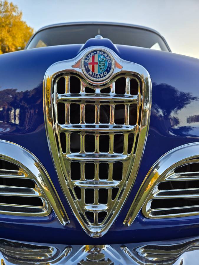 Alfa-romeo-guilietta-1960-blue-1