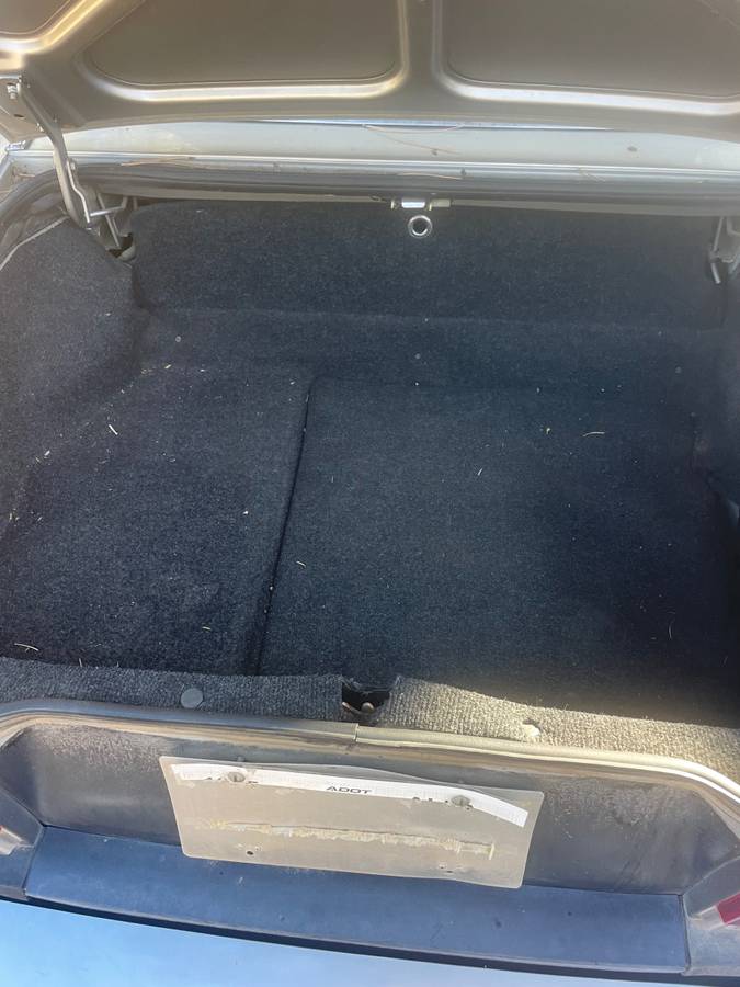 Alfa-romeo-spider-1985-silver-1