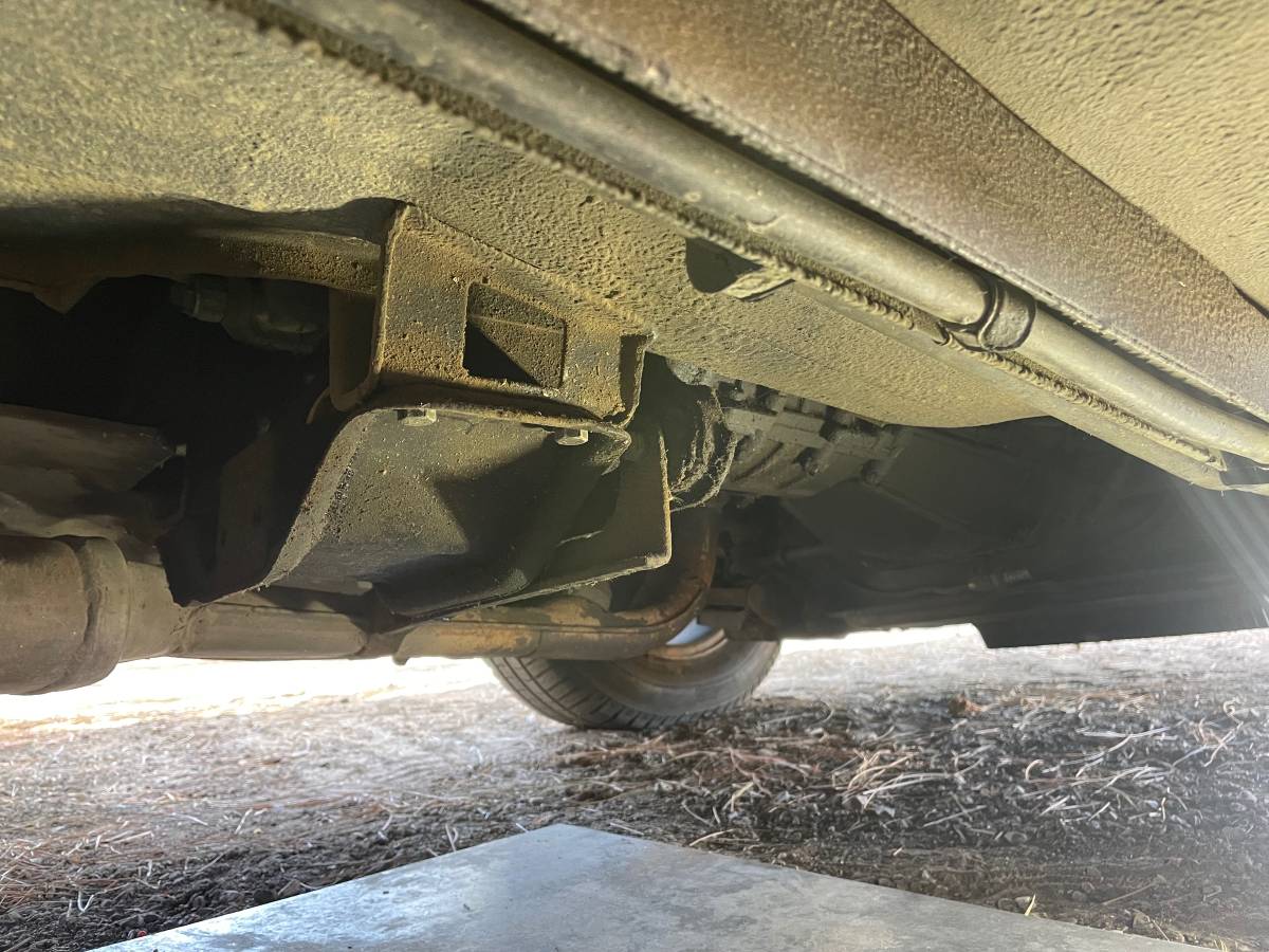 Alfa-romeo-spider-1985-silver-12