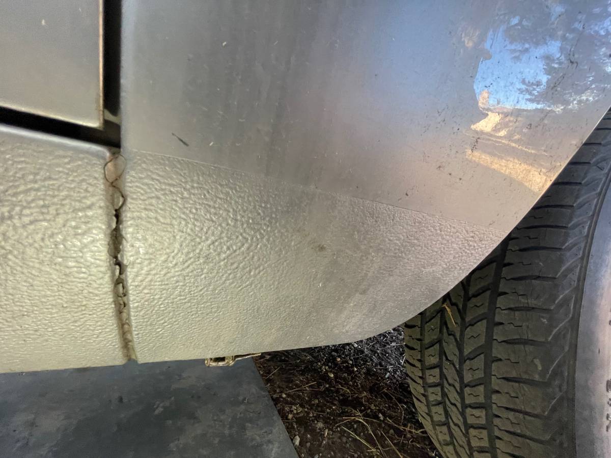 Alfa-romeo-spider-1985-silver-2