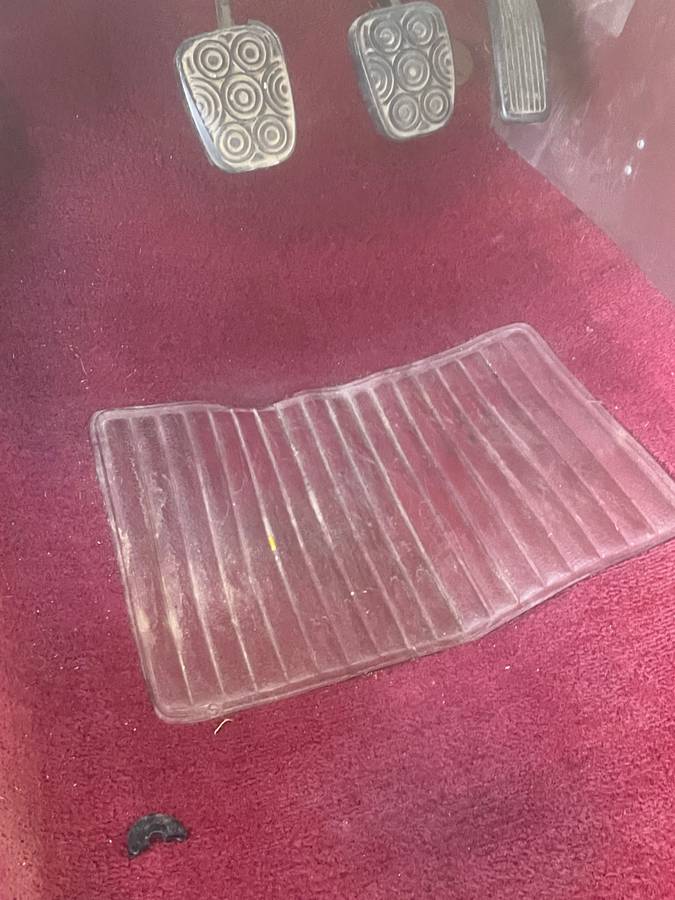 Alfa-romeo-spider-1985-silver-7