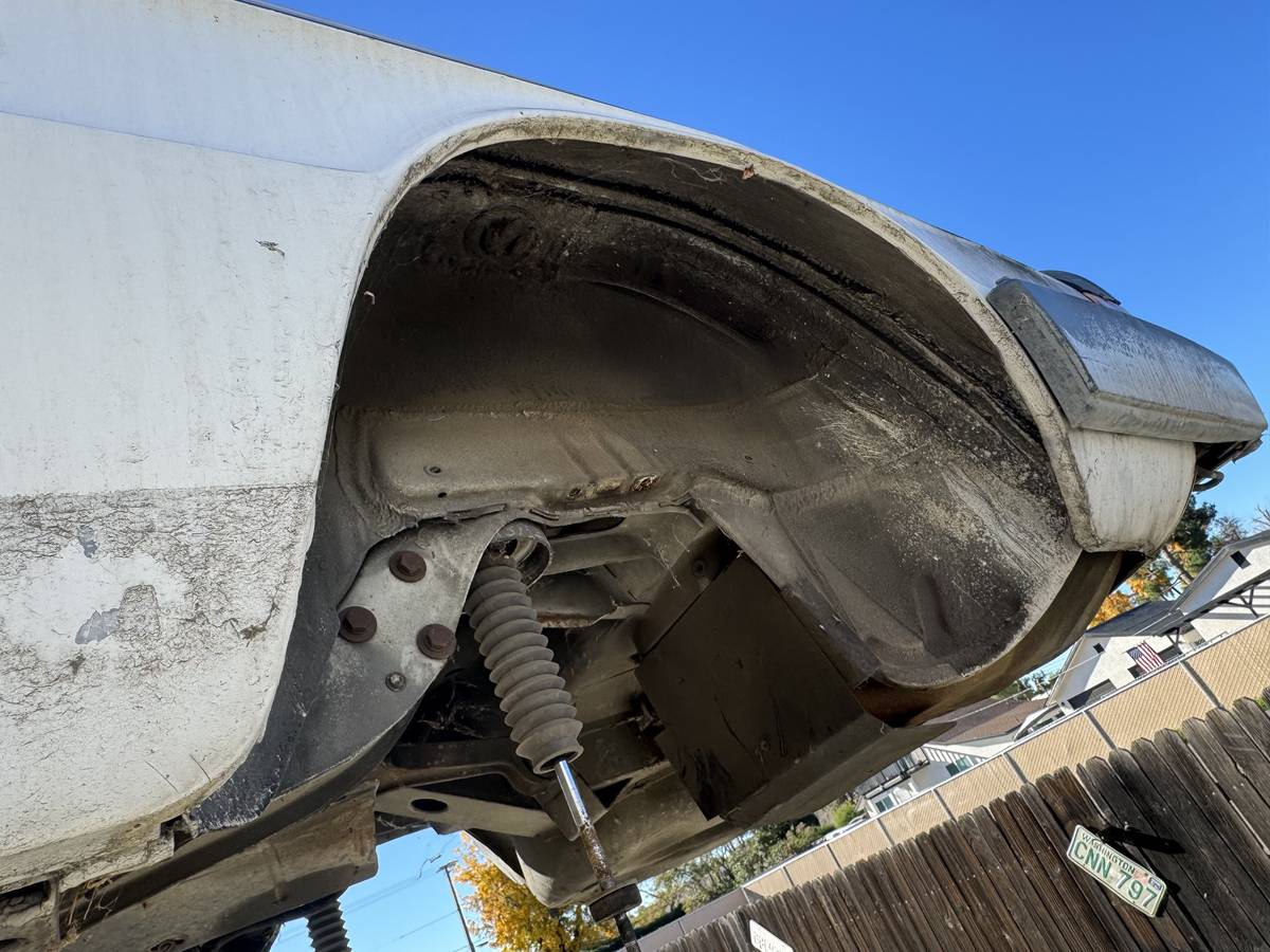 Alfa-romeo-spider-1986-6