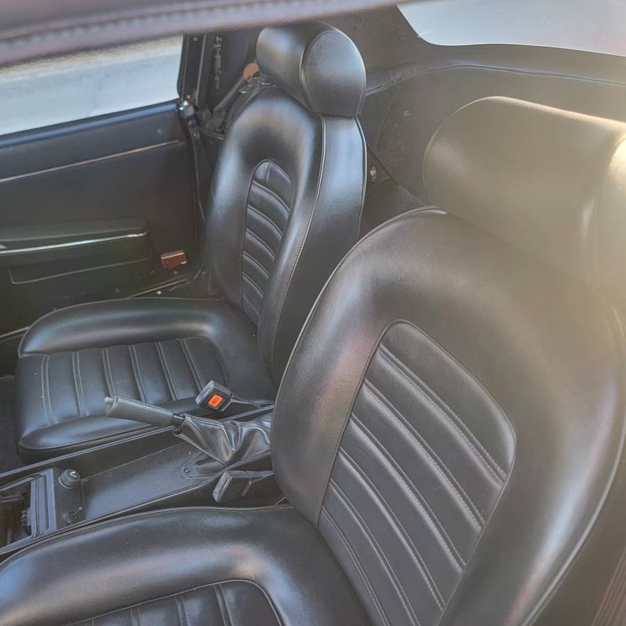 Alfa-romeo-spider-graduate-1988-red-6