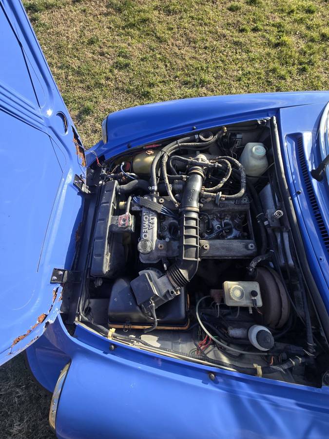 Alfa-romeo-spider-quadrifoglio-1987-blue-15