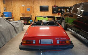 Alfa-romeo-spider-veloce-1981-red-2