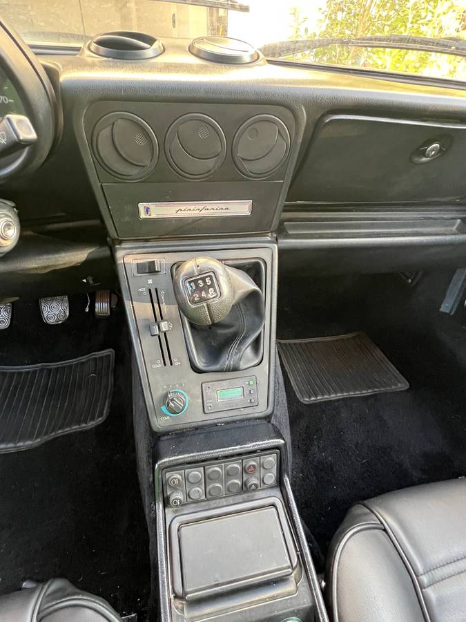 Alfa-romeo-spider-veloce-1986-white-16