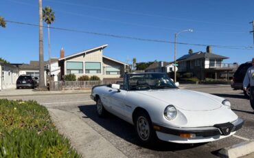 Alfa-romeo-spider-veloce-1989-white