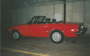 Alpha-romeo-spider-1978-red-3