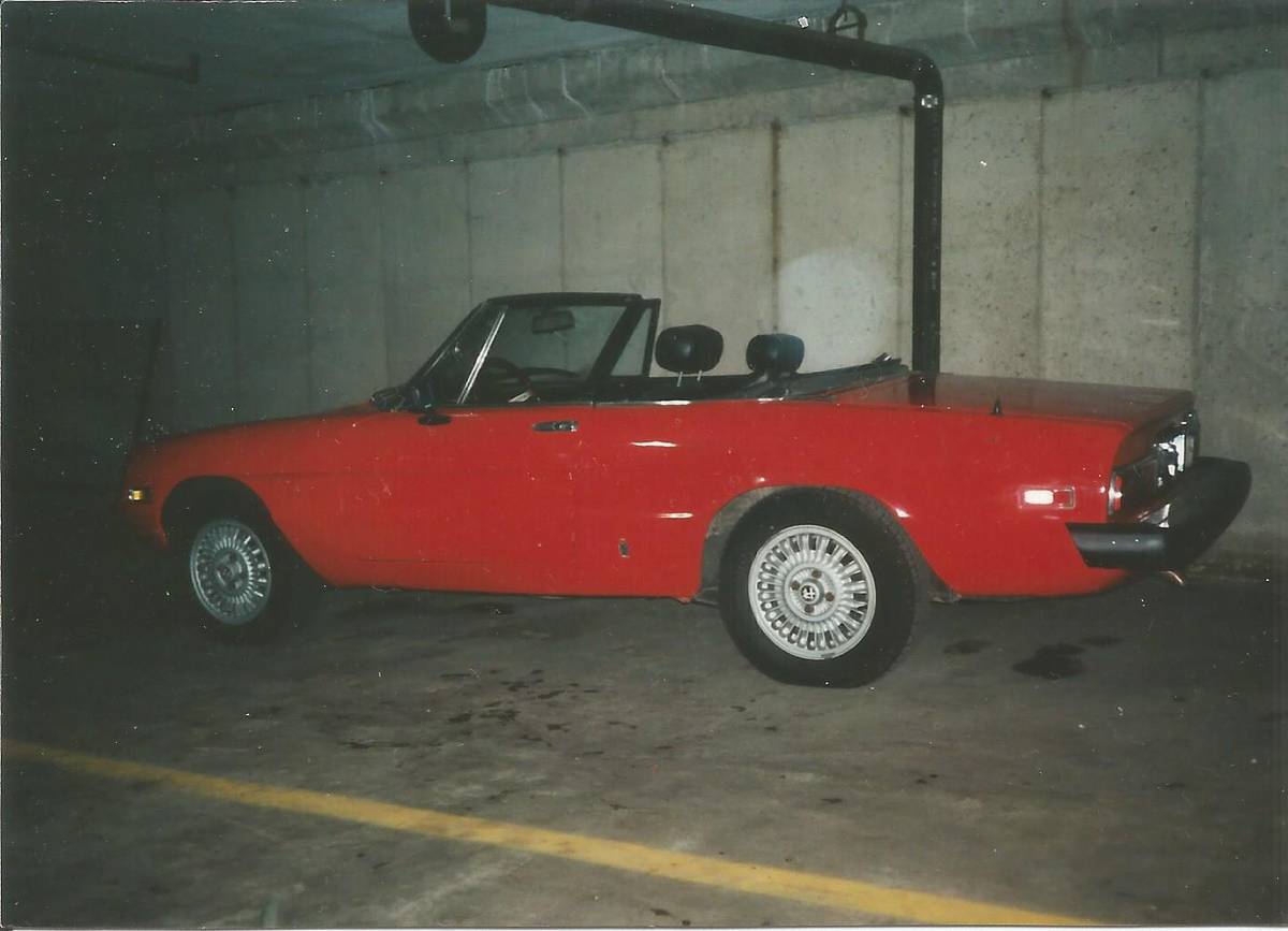 Alpha-romeo-spider-1978-red-3