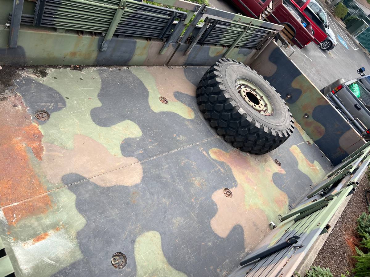 Am-general-diesel-1978-4