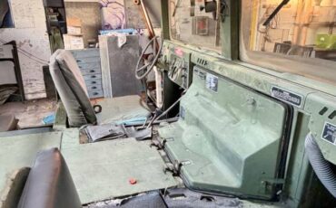 Am-general-humvee-diesel-1988-green-1