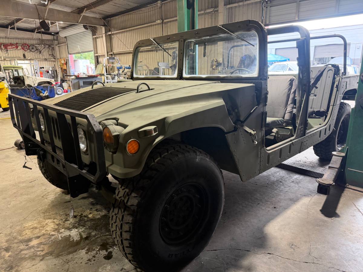 Am-general-humvee-diesel-1988-green