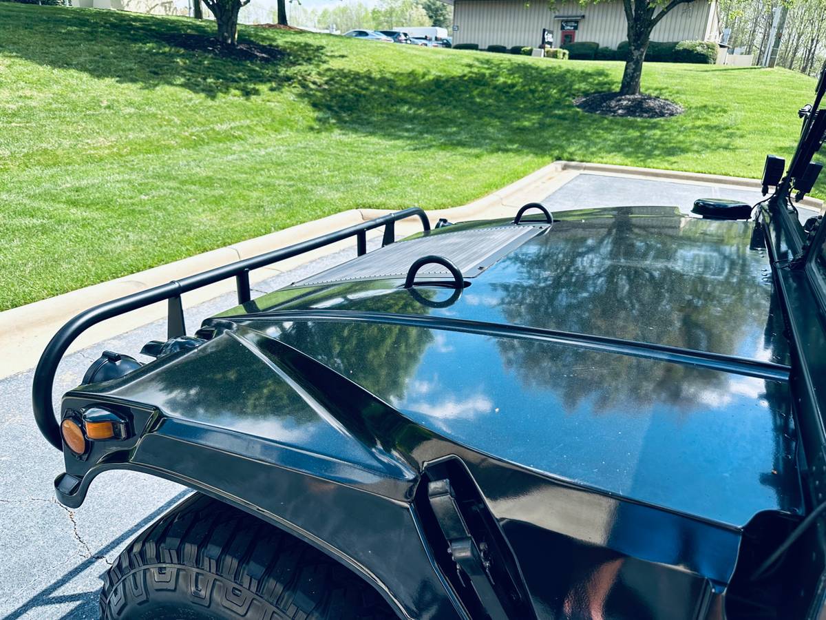 Am-general-humvee-diesel-1994-black-15