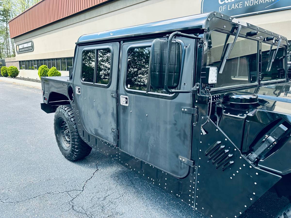 Am-general-humvee-diesel-1994-black-23