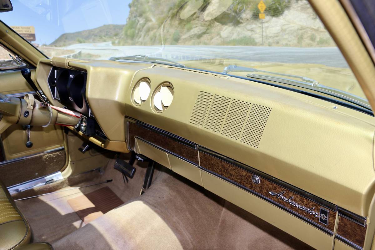 Amc-ambassador-1968-14