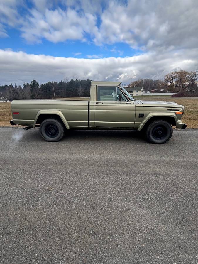 Amc-jeep-j2000-1972-green-2