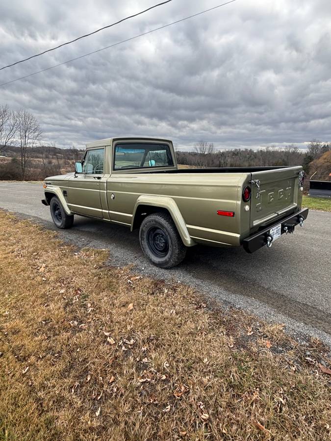 Amc-jeep-j2000-1972-green-7