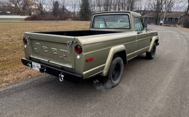 Amc-jeep-j2000-1972-green-9
