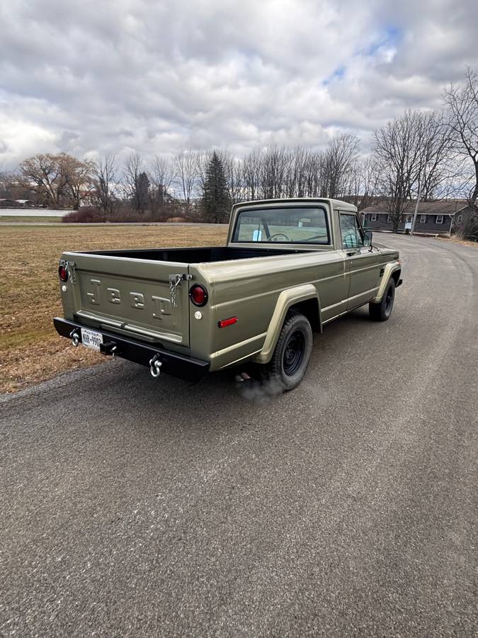 Amc-jeep-j2000-1972-green-9