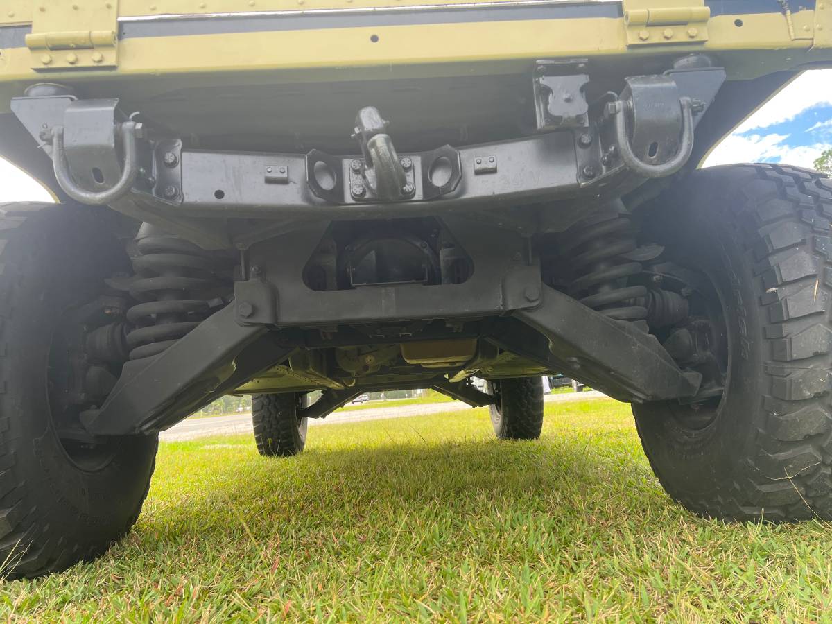 America-general-m998-diesel-1990-5