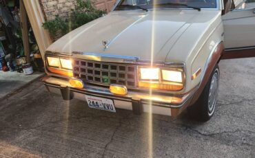 American-motors-eagle-1982-yellow-17