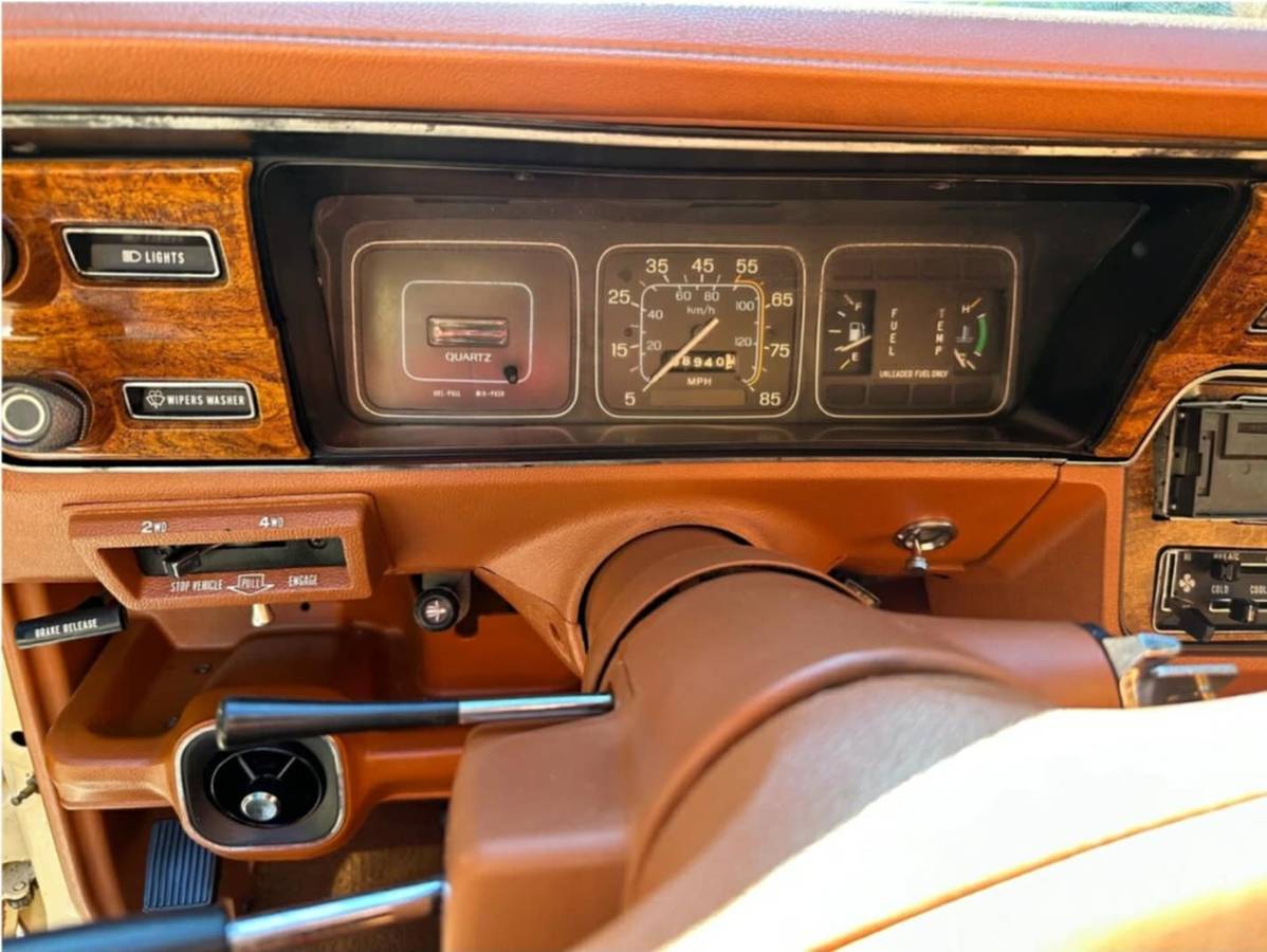 American-motors-eagle-1982-yellow-20