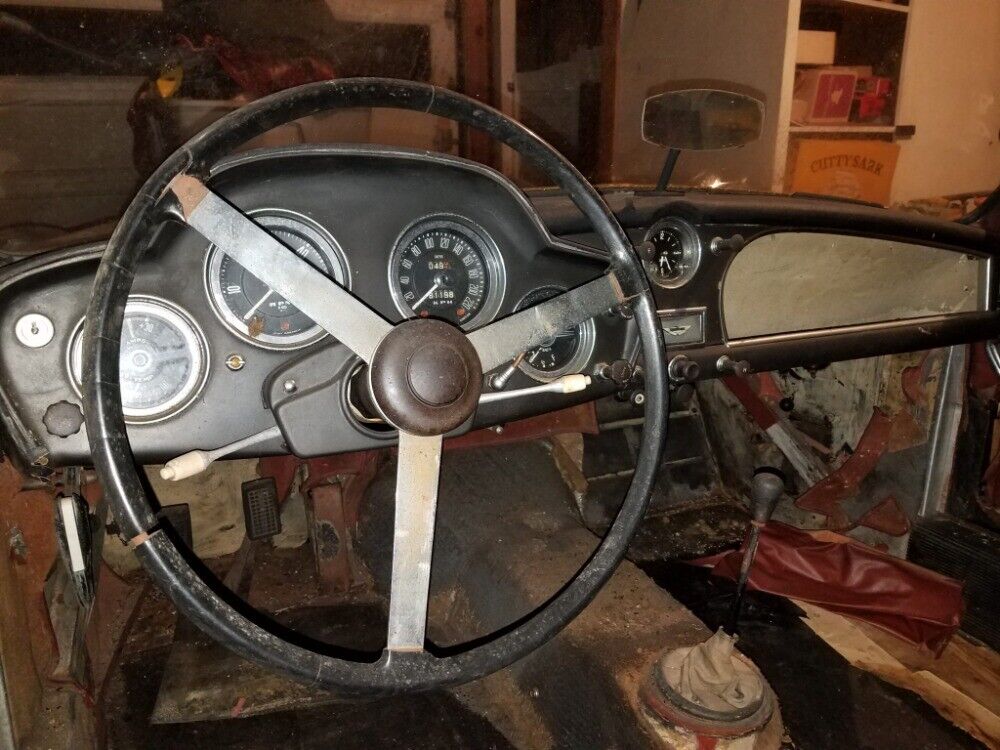 Aston-Martin-DB-MK-III-1957-6