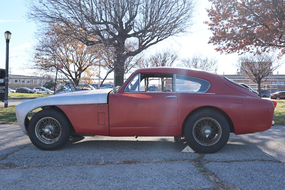 Aston-Martin-DB24-1957-3