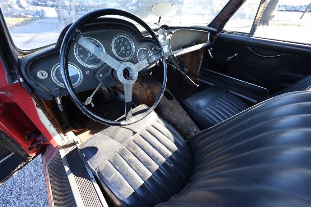 Aston-Martin-DB24-1957-6