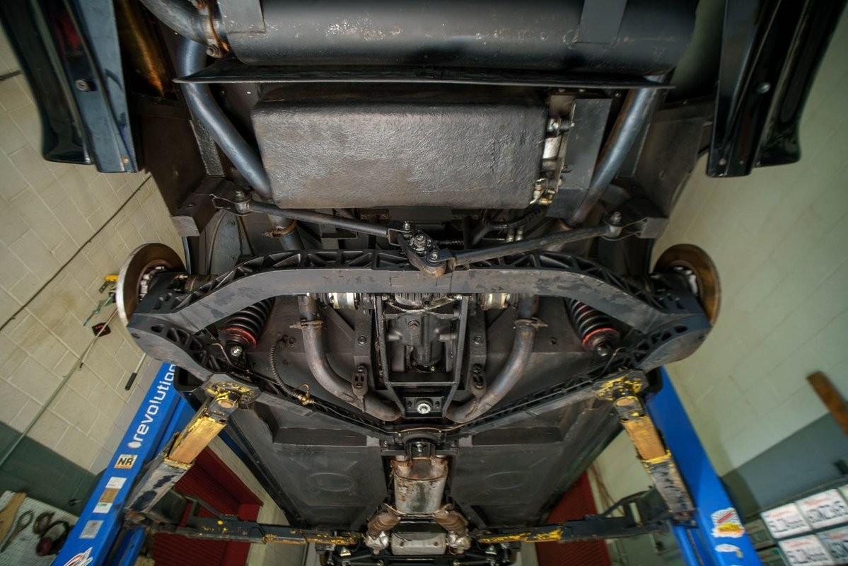 Aston-Martin-Virage-1992-Coupe-22