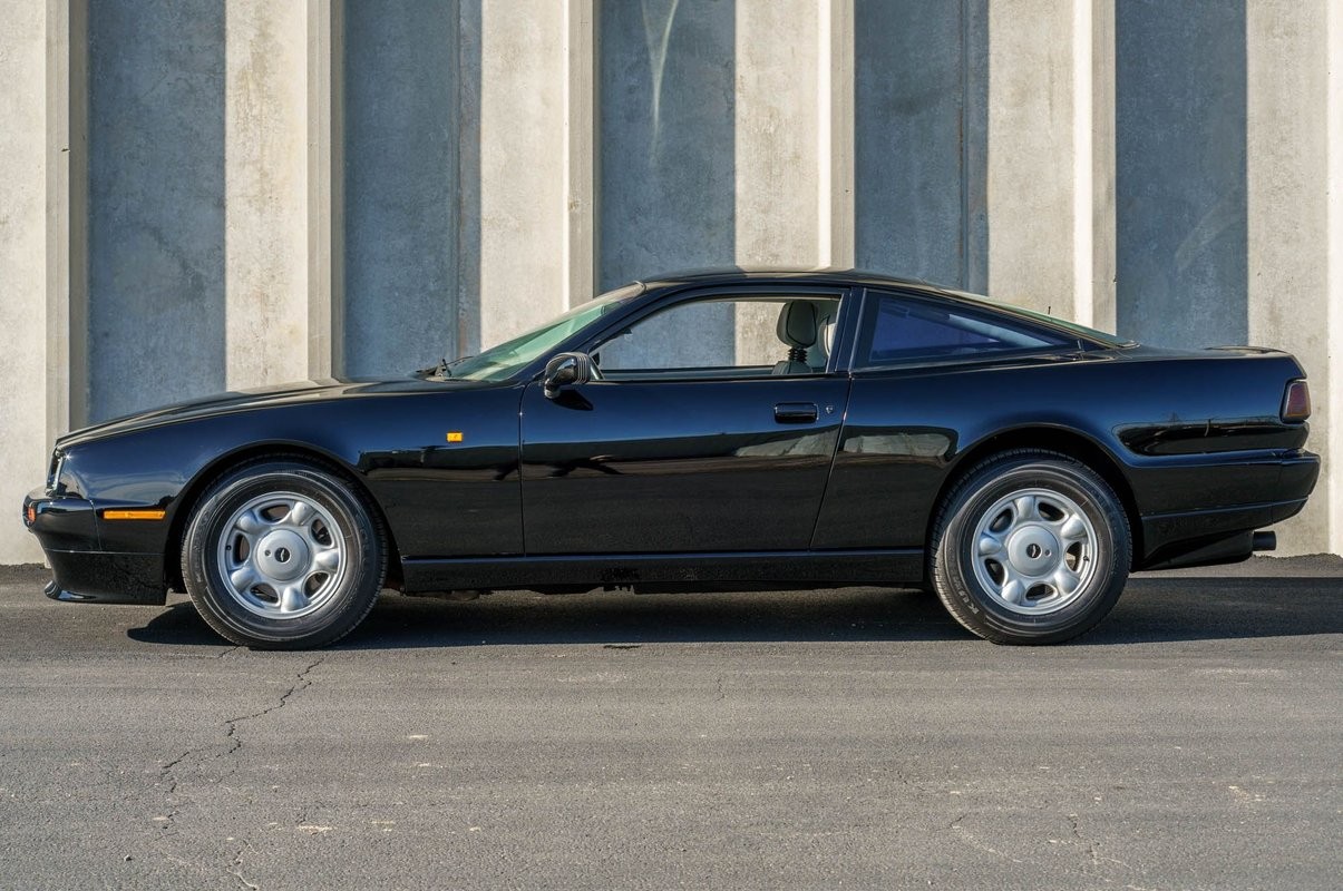 Aston-Martin-Virage-1992-Coupe-33