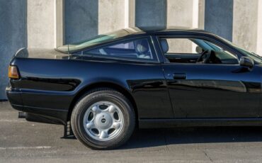 Aston-Martin-Virage-1992-Coupe-37