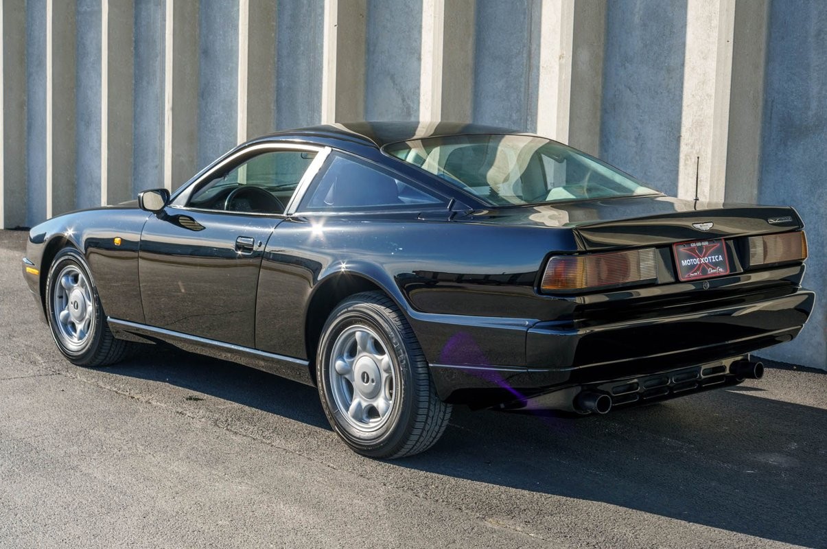 Aston-Martin-Virage-1992-Coupe-5