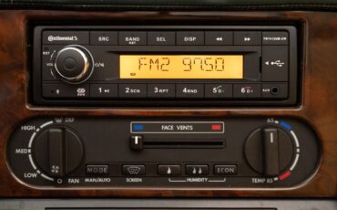 Aston-Martin-Virage-1993-2D-Coupe-16