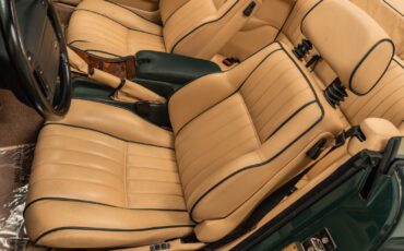 Aston-Martin-Virage-1993-2D-Coupe-24